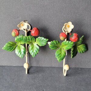 Vintage Italian Tole Strawberry Wall Hook Toleware Shabby Chic